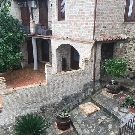 فندق مبيت وإفطار San Domenico House 